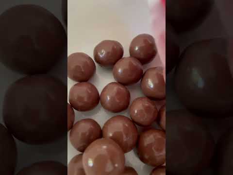 Maltesers #chocolate #yummy #sweet #viral #trending #shorts #shortsfeed #youtubeshorts #asmr