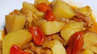 ירקות ונקניקיות צמחיות בתנור Vegetables and vegetarian sausages מטבח בקלי קלות ליהי קרויץ (ליהי קרויץ - מטבח בקלי קלות) - התמונה מוצגת ישירות מתוך אתר האינטרנט יוטיוב. זכויות היוצרים בתמונה שייכות ליוצרה. קישור קרדיט למקור התוכן נמצא בתוך דף הסרטון