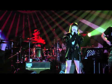 Built To Last - Yeng Constantino w/ AOR Teachers ft Theron Lim (Bass)