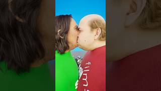 Download lagu Don't Do This in a Gym! mp3 Download lagu Don't Do This in a Gym! mp3