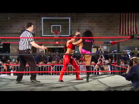 Ivelisse Velez vs Reby Sky w/Katarina Leigh on commentary