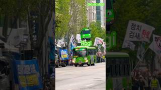 Download lagu Real TayoBus Tayo the Little Bus 💚💚💚   protest   police mp3