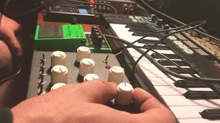 Video thumbnail for Rucci Maximal Drone Synthesizer + Boss PH-3 minimal sound design by Rainbow Timbres