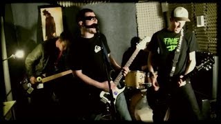 Video Platfus - Ú.let (Official Music Video 2012)