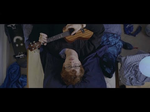 Cavetown – Pigeon (Official Music Video)