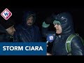Sensatiezoekers op Scheveningen klaar voor storm Ciara - OMROEP WEST