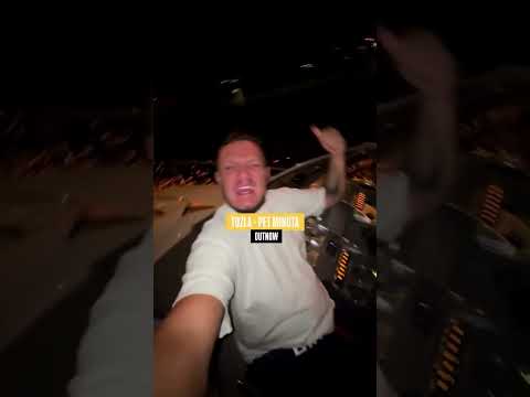 Gastoz BRAT @tozla SE NAPOKON SMILOVAO DA IZBACI OVU J***NU OD PESME!!!