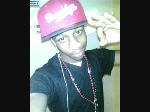 Skiizzy LosO Ft Yung Merk - Money In My Pocket