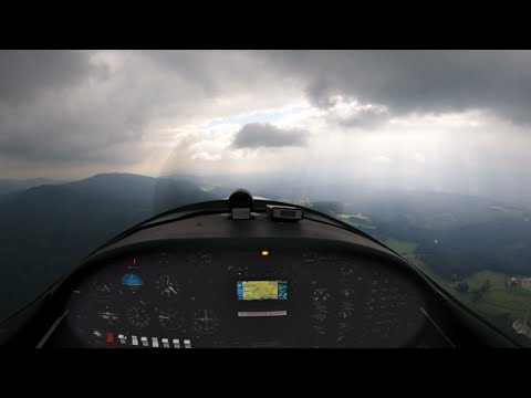 2021/09 VFR A211 LKLN - EDMV, Low Clouds