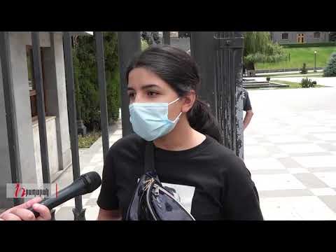 Ես ընդունվել եմ, բայց եկել եմ աջակցեմ բուհ չընդունված ընկերներիս