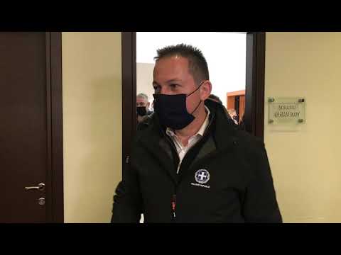 Αναχώρηση Πέτσα από Δημαρχείο Αλεξανδρούπολης