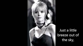What Have They Done to the Rain?  MARIANNE FAITHFULL (with lyrics)