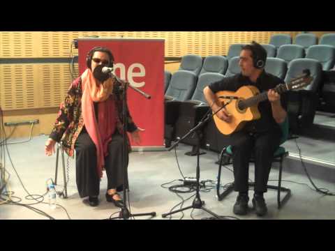 Martirio y Raúl Rodríguez en 'Abiert hasta las 2': "El andariego"