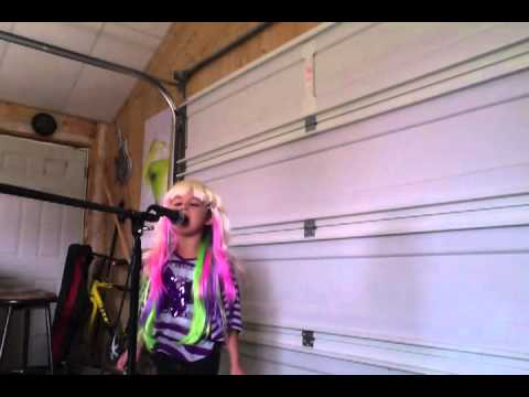 Nicki Minaj: Starships