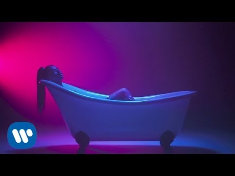 Tayá - Skin ft. Lotto Boyzz [Official Video]