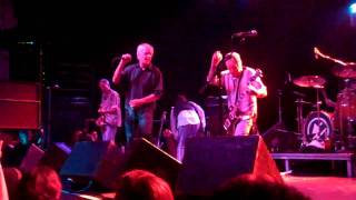 Guided by Voices - The Closer You Are, the Quicker It Hits You (excerpt) - 10-12-2010