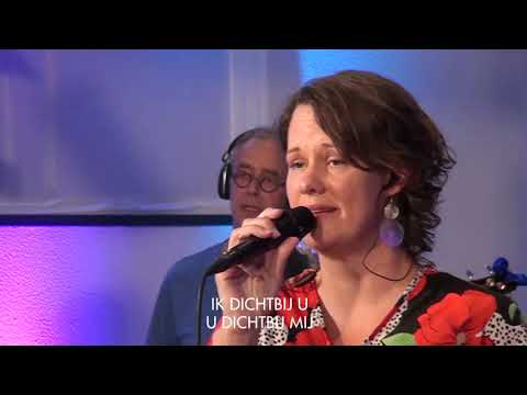 Blessed2B - Geen afstand