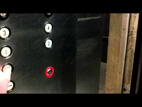 Dover Oildraulic Parking Elevator in Marriott Charleston Town Center in Charleston, WV