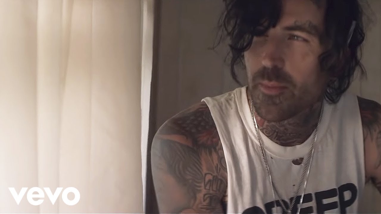 Yelawolf ft Joshua Hedley – “Shadows”