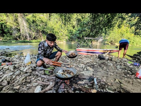 Pescando con alacranes de rio cocinando y aventurando en la naturaleza