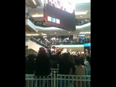 Carmelo Munzone from XFactor singing at Parramatta Westfeilds