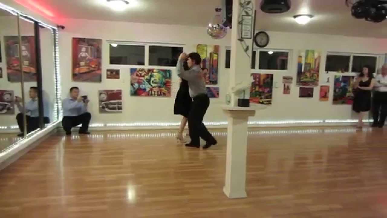 Video thumbnail for Pablo Rodriguez & Eva Garlez, "Asi me gusta a mi", La Casa Grande, 3/3