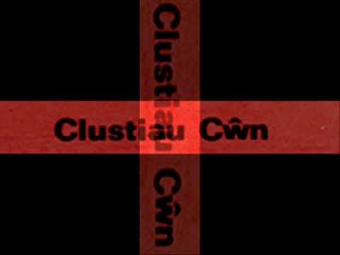 Clustiau Cŵn - 'Brwydrau Gofod' (1981)