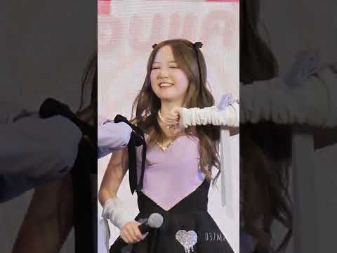 220206 PRETZELLE ICE - ต้องชอบแค่ไหน @ Idol Exchange Before Valentine Day [Fancam 4K 60p]