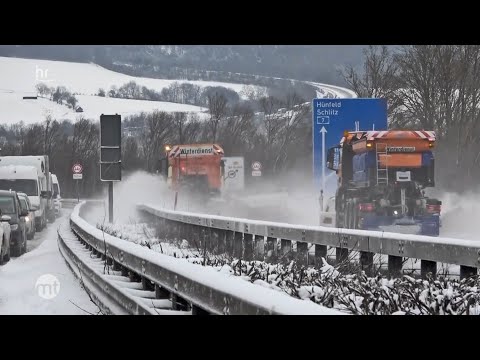 Schneechaos in Nordhessen – auf vielen Straßen geht gar nichts mehr | maintower