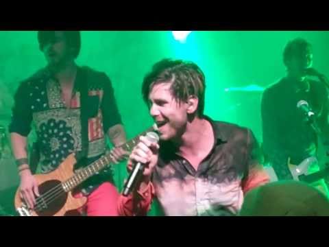 Family Force 5 - Dance Like Nobody's Watching [New Song] {Live}