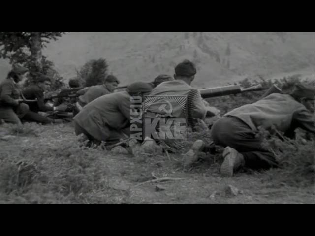 70 ΧΡΟΝΙΑ ΔΣΕ ΜΕ ΤΑ ΟΠΛΑ ΣΤΑ ΧΕΡΙΑ