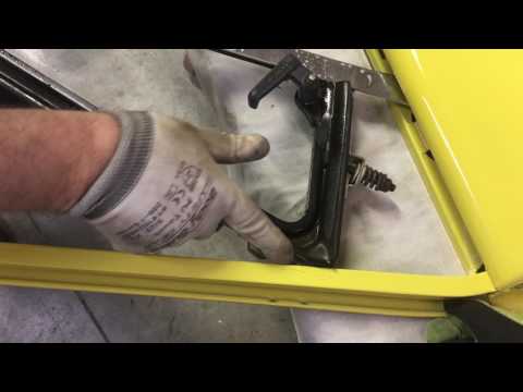 How to Install a CJ-7 Jeep Door & Window ::: 1984 CJ-7 Jeep Restoration Florida @ Palm Beach Customs