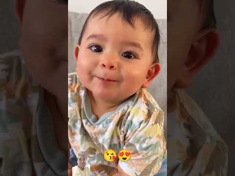 Cute Baby 1st Time Papa Vs Mama Talking😝💕#youtubeshorts #shortsviral #mama #papa #funny #viral
