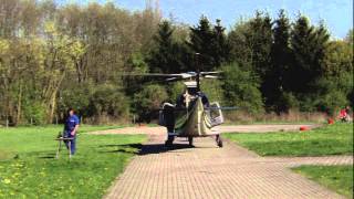 preview picture of video 'Bodenlauf eines Helikopters der Fa. Rotorflug GmbH - Friedrichsdorf (Hessen)'