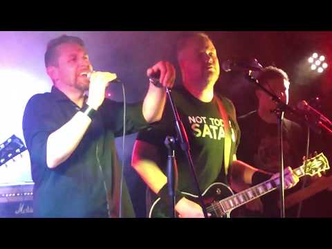 Slush - Splitter Pine (Live i Svelgen 2019)