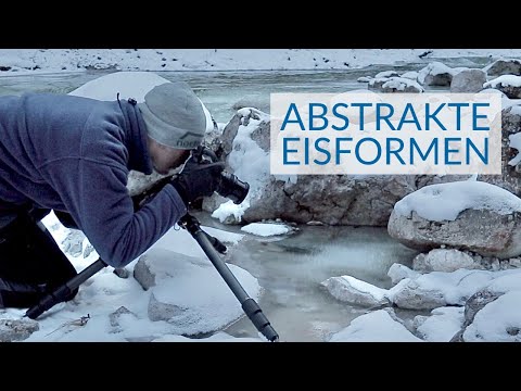 Abstrakte Eisformen in einem Fluss  fotografieren