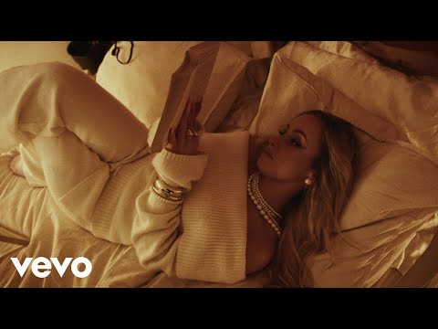 Merilin Mälk - Dilemma (Lyric Video)