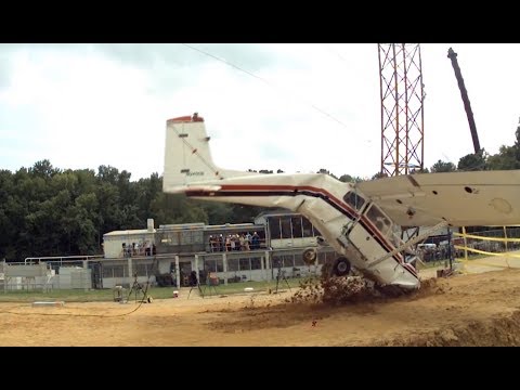 Staying Safe Is No Accident: The Science of Safety - STEM in 30