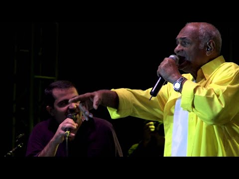 casuarinaoficial - Casuarina - Acreditar (com Delcio Carvalho, DVD 10 Anos de Lapa)