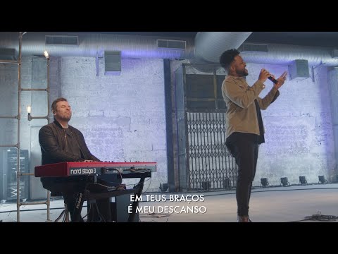 EM TEUS BRAÇOS • LEANDRO RODRIGUES E PAULO ZUCKINI