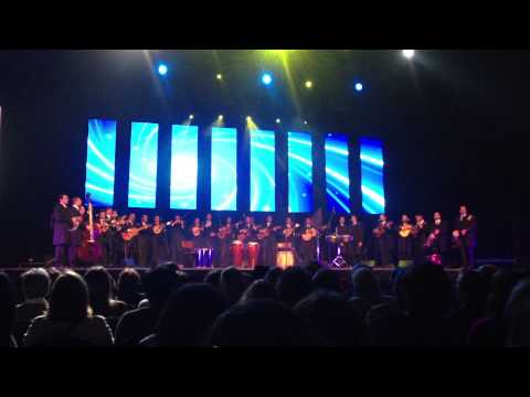 Tuna Universitária do Porto - Amores de Estudante (Portuscalle '12)