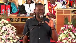 Wewe JUNET Pesa ya Uhuru ilianza Kuwa Mbaya Siku gani?Angry Sifuna Lectures Sifuna in Murang'a!