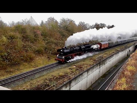 Dampfzug „Polarexpress“ mit Dampf-Lok BR 35 in Kassel mit Beifang