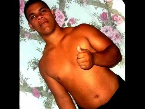 melo de maxwel roots 2013