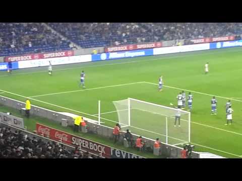 Golo de William de Carvalho contra porto 27/10/13