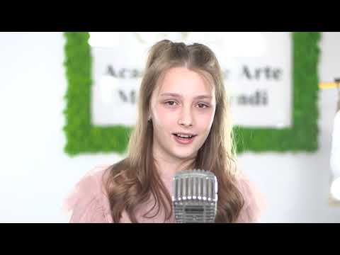 Erica Giurca  - Apricot stone                                  Academia de Arte Modus Vivendi