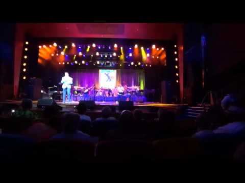 Besame Mucho ( Vasame Ancora) - Live