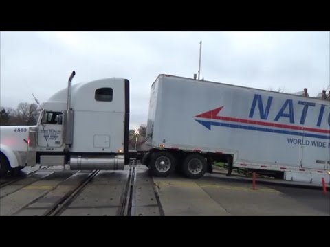How Did This Semi-Trailer Block The UPRR West Line?