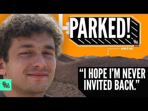 Sexton & Calvin throw discs in the SUPER windy Las Vegas desert | Jomez Parked!