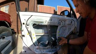 1995 Toyota Corolla Front Window Regulator Replacement